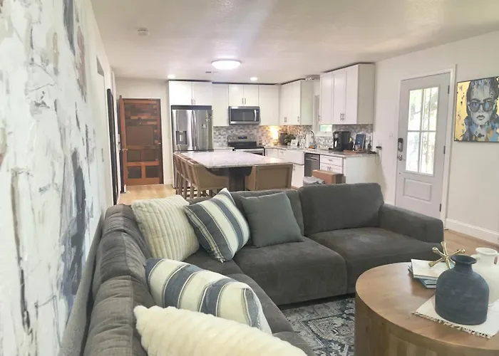Brush Hill Lakehouse